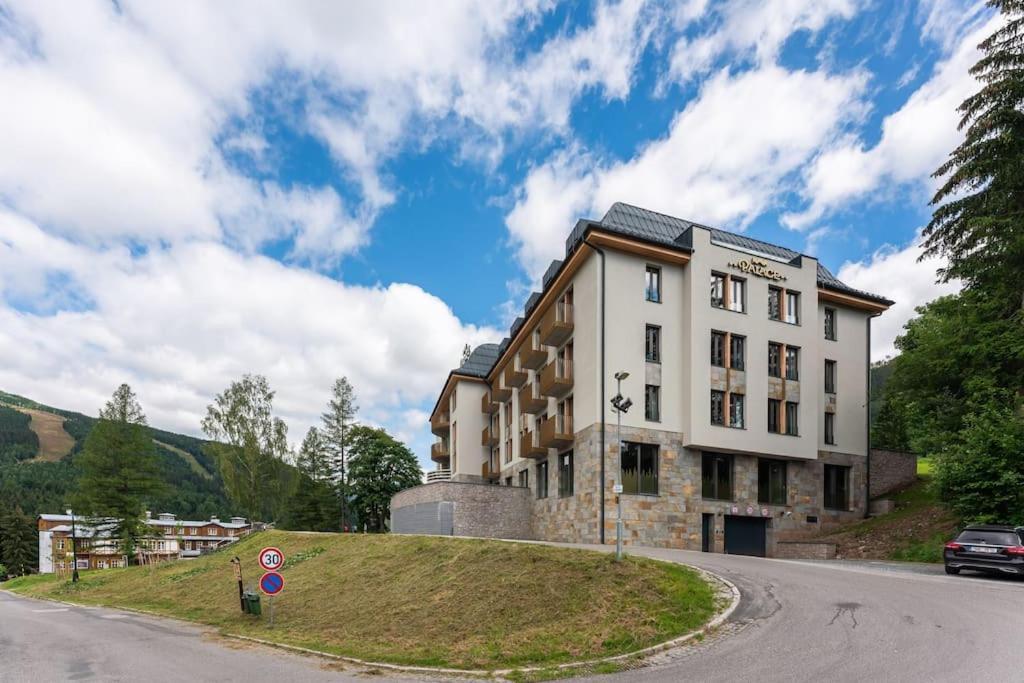 Residence Koubek - Útulný apartmán s výhledem a parkováním Špindlerŭv Mlýn Exterior foto